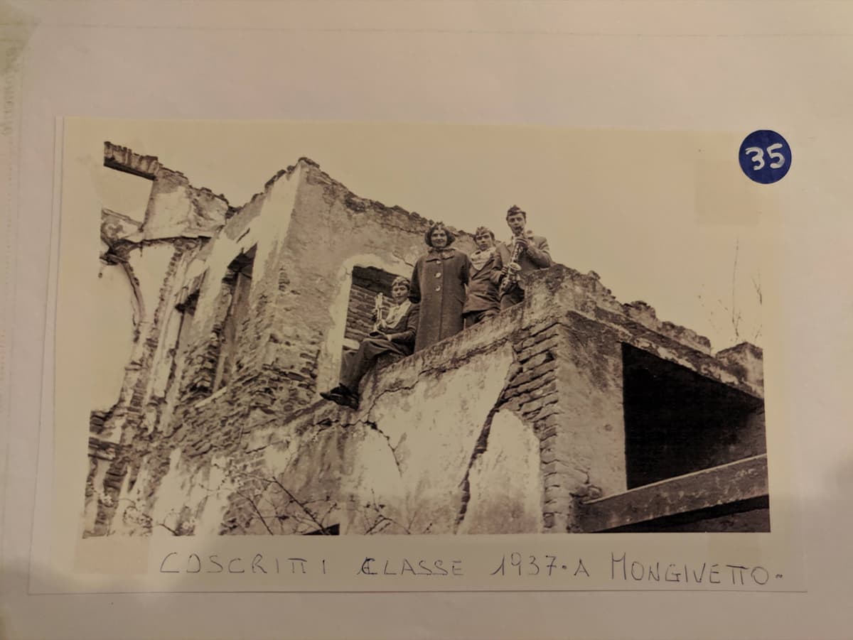 Fotografia storica orizzontale del Castello Mongivetto